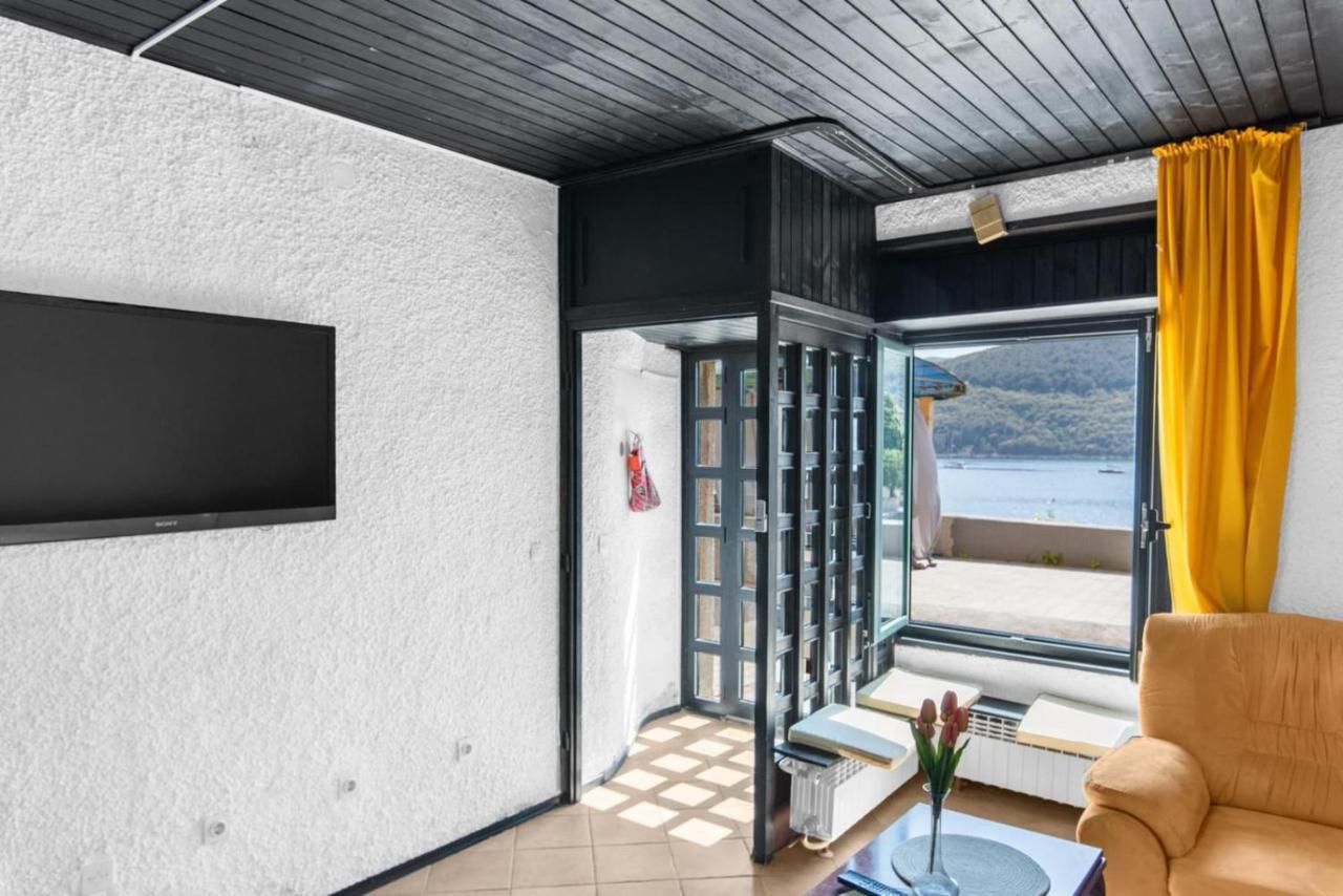 Apartmani Ella Rabac Exterior foto